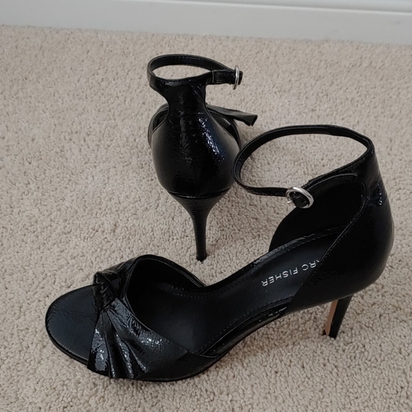 😊 2 / $20  Marc Fisher Shoes - Picture 8 of 8